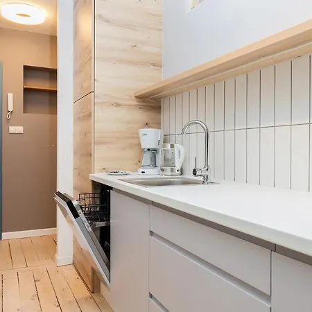 Apartment Seaside Kraszewskiego By The Beach In By Renters Sopot